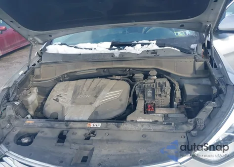 2016 Hyundai Santa Fe Se from USA, damaged, VIN KM8SMDHF5GU161388